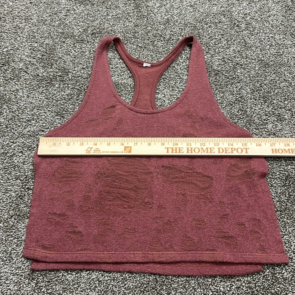 ALO racerback distressed shredded workout top - no size tag - fits like a small - Picture 4 of 11